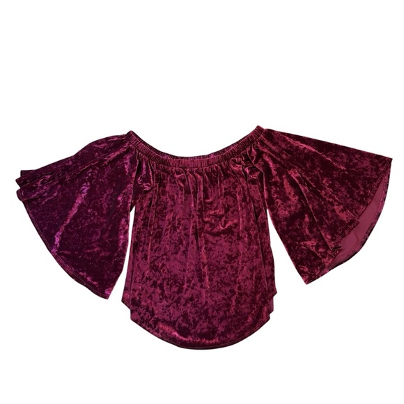 Karen Kane Crushed Velvet Off The Shoulder Bell Sleeve Flowy Boho Top Berry S - Picture 3 of 11